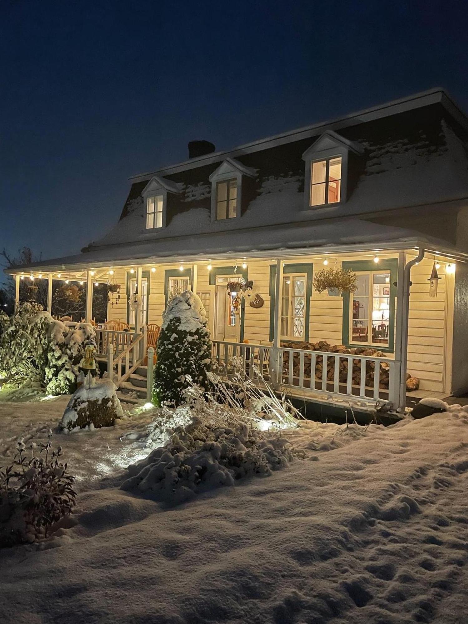 Auberge Musicale Pour Un Instant La Malbaie Exterior photo